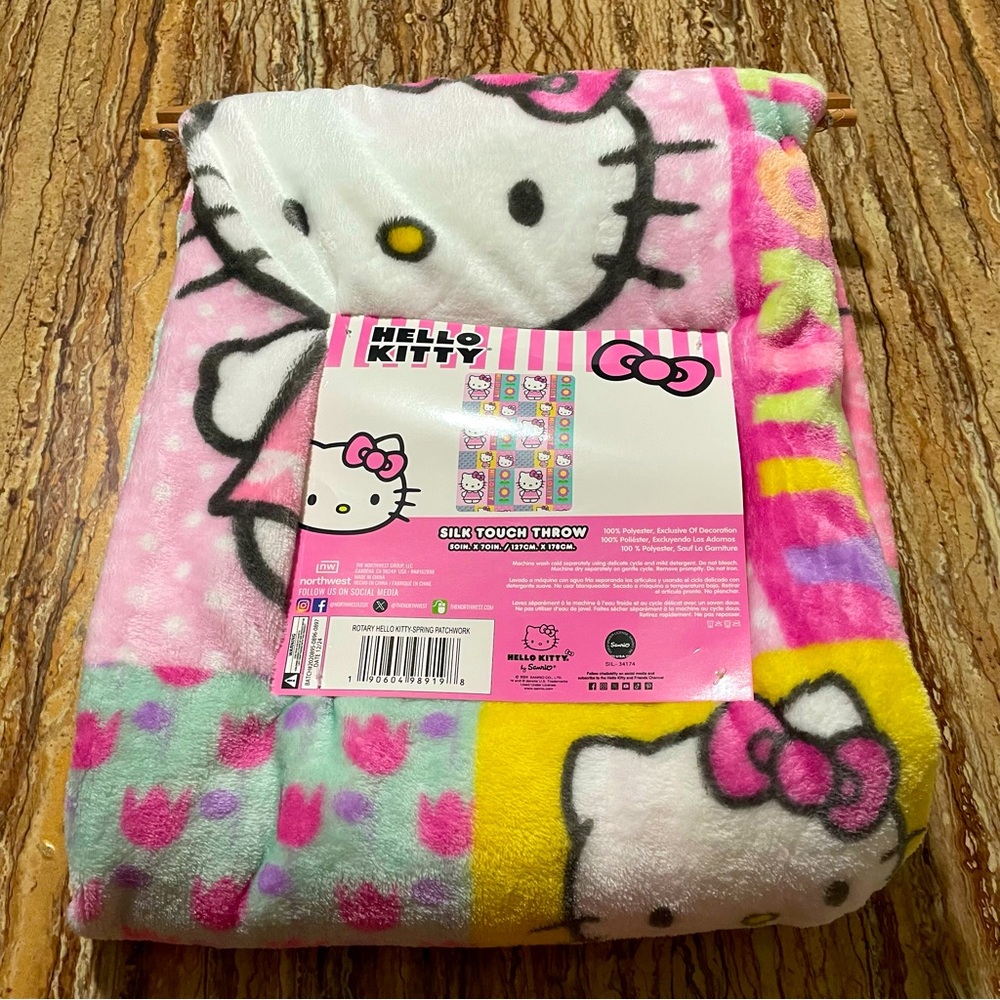 Hello Kitty - Picture 7 of 7